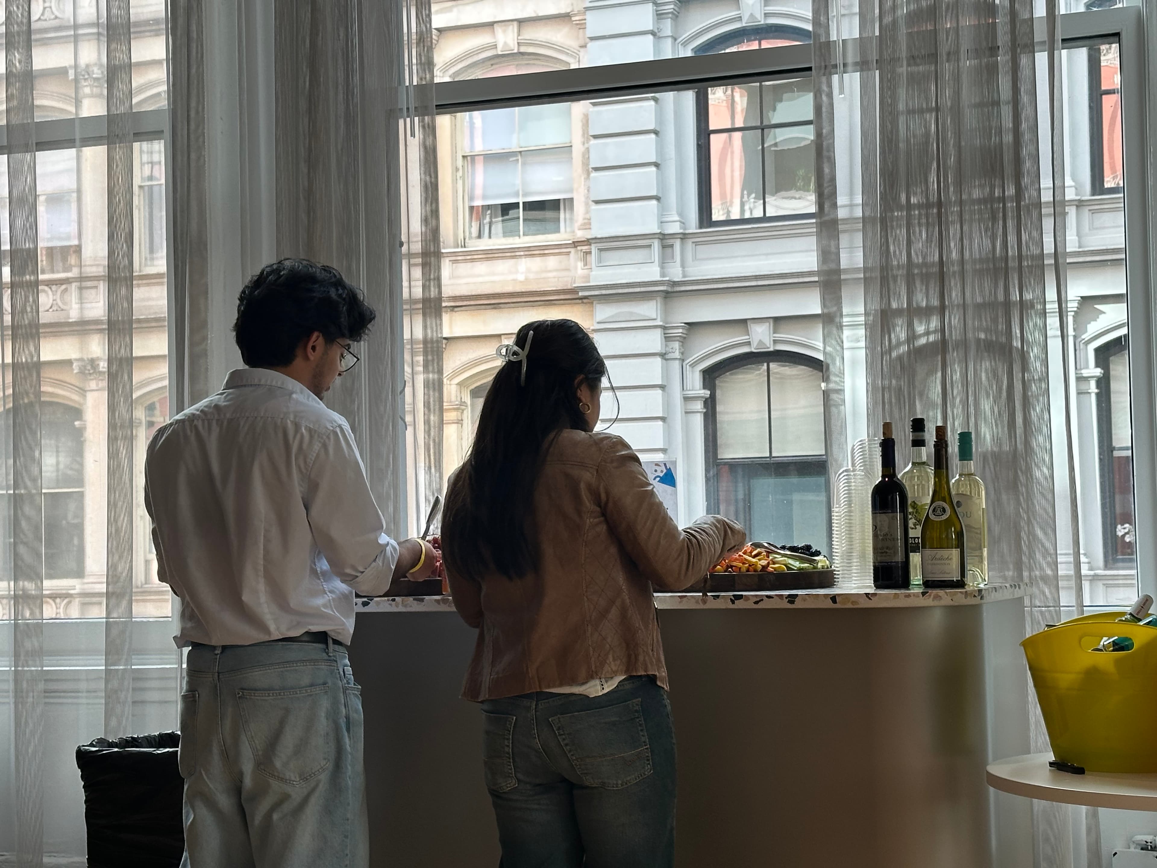 Tour group networking